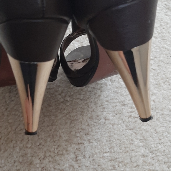 Envy Lucille Brown Leather Zipper Booties - Picture 6 of 6